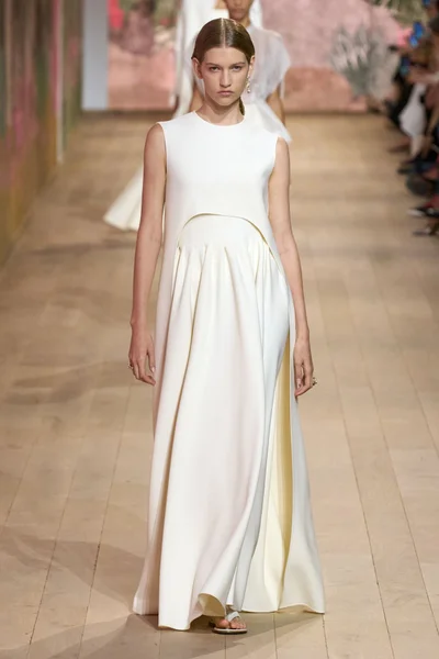 Look 2